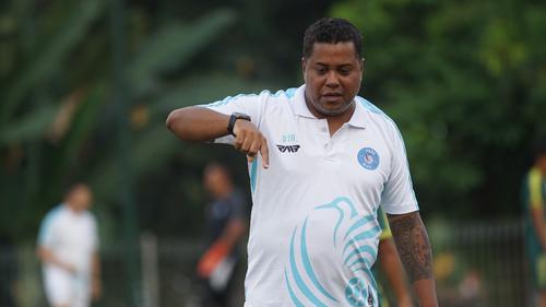 Divaldo Alves Resmi Berpisah dengan PSBS Biak Usai Gaji Nunggak 2,5 Bulan